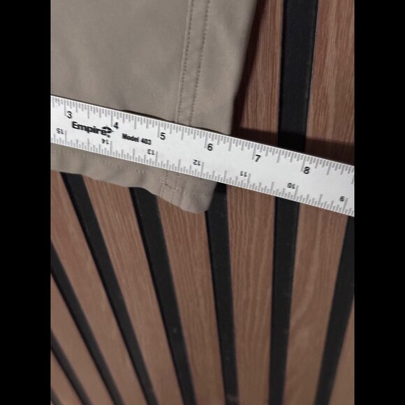 Johnnie O Pants 16 Womens Beige Khaki Low Rise Prep-Formance 100% Poly - Picture 6 of 8